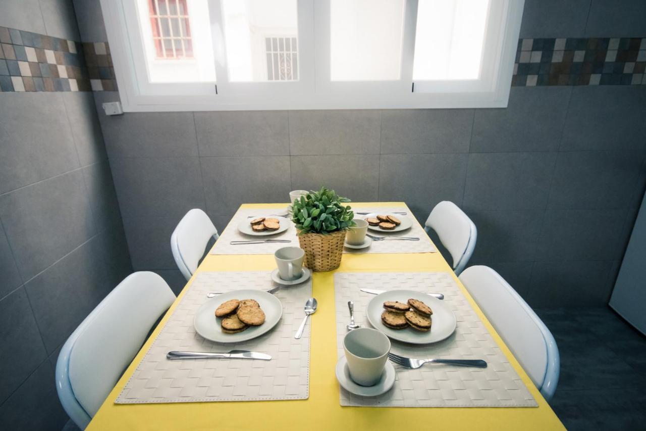 Holidays2Malaga Heredia 3 Bedroom Opposite Malaga Port Buitenkant foto