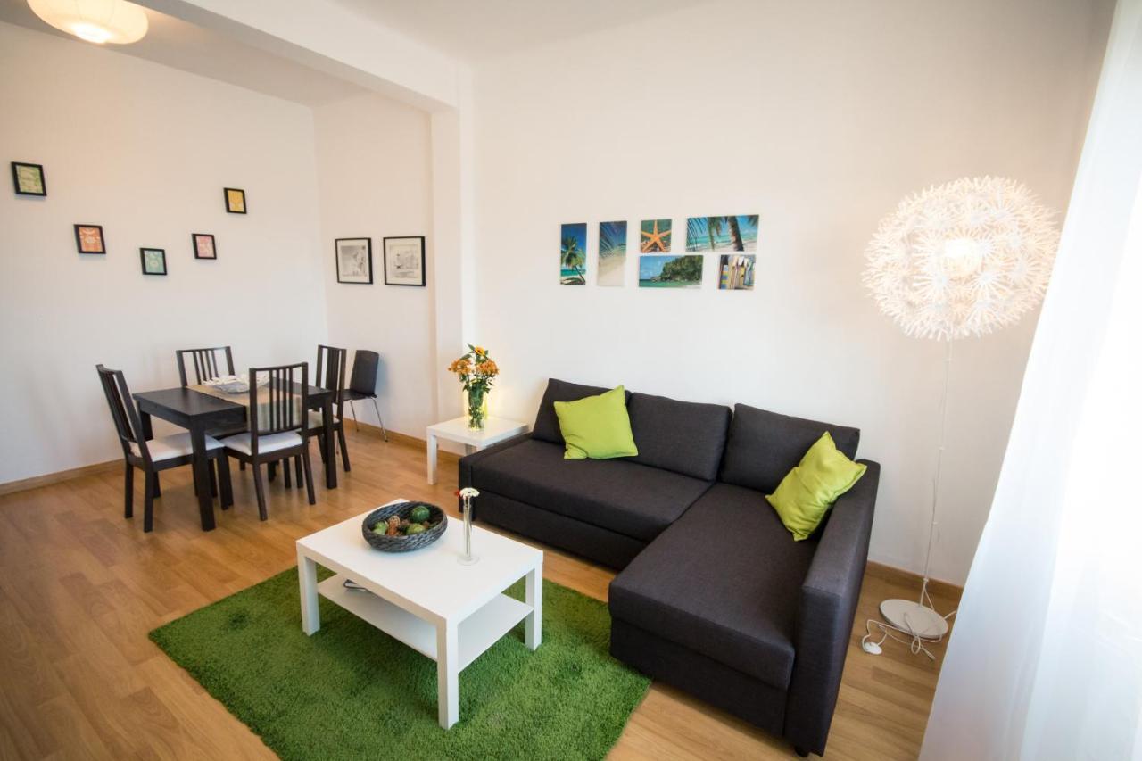 Holidays2Malaga Heredia 3 Bedroom Opposite Malaga Port Buitenkant foto