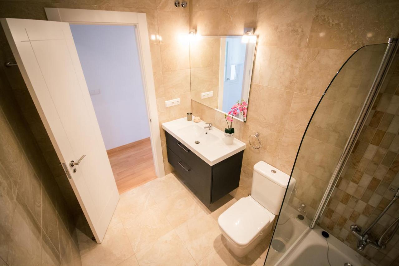 Holidays2Malaga Heredia 3 Bedroom Opposite Malaga Port Buitenkant foto