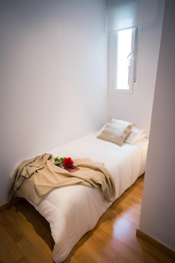 Holidays2Malaga Heredia 3 Bedroom Opposite Malaga Port Buitenkant foto