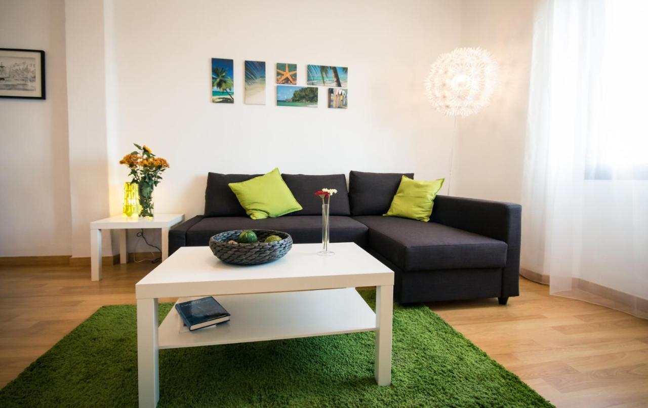 Holidays2Malaga Heredia 3 Bedroom Opposite Malaga Port Buitenkant foto